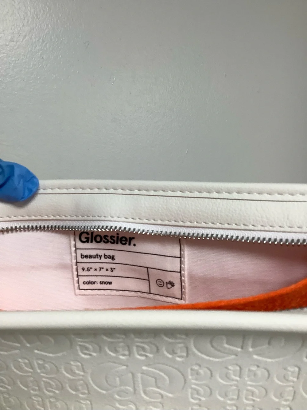 Glossier Limited Edition White Embossed Logo Cosmetic Case w Dust Bag